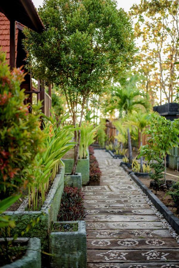 The Granyam Garden Cottage Batununggul Extérieur photo